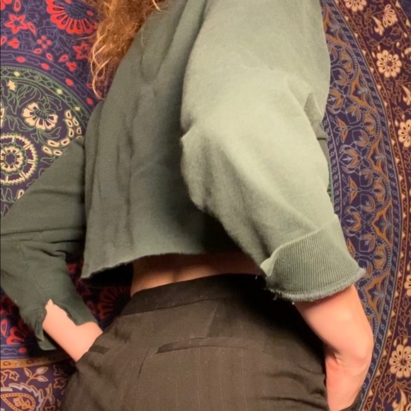 Old Navy Crop - Picture 4 of 4